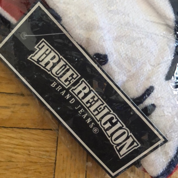 Brand new true religion towel - Picture 6 of 6